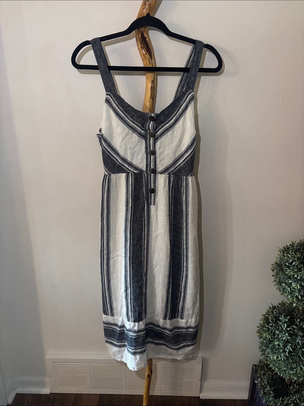Sleeveless Striped Linen-Blend Dress in White and Navy